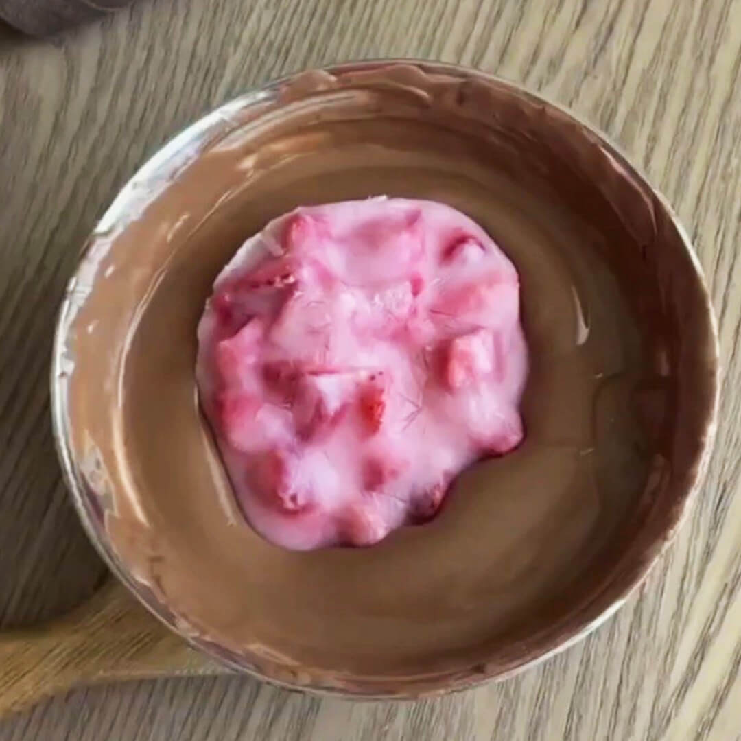Рецепты домашнего мороженого: готовим шоколадно-ягодный десерт!